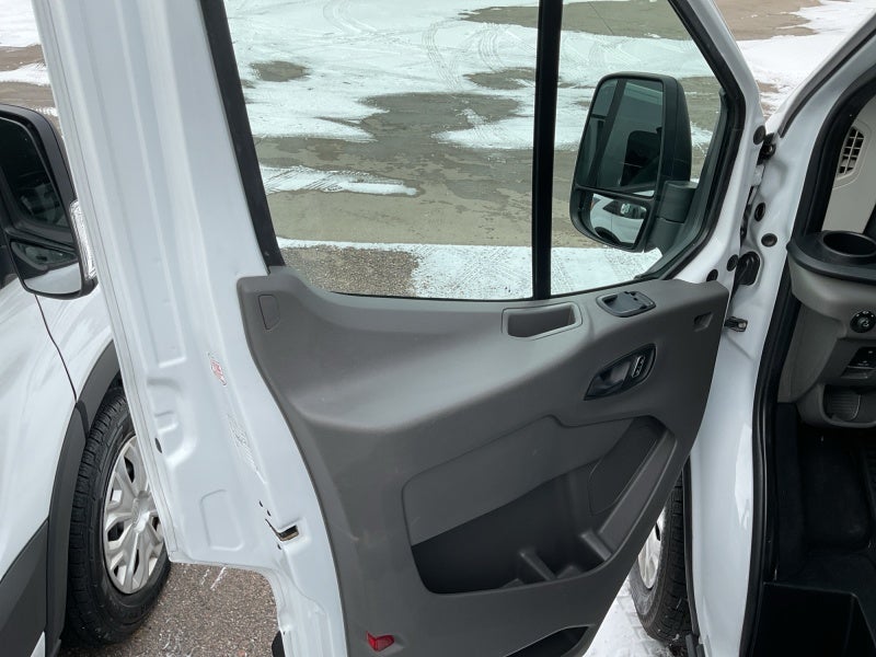 2023 Ford Transit Passenger Wagon XL