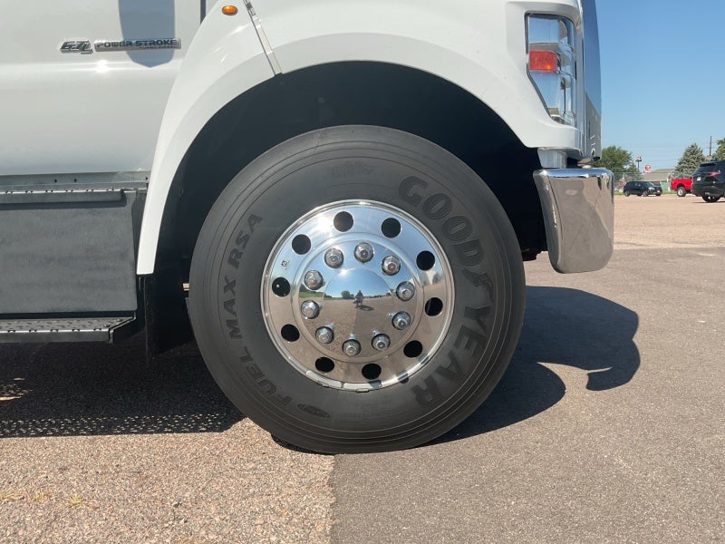 2021 Ford 550 NA