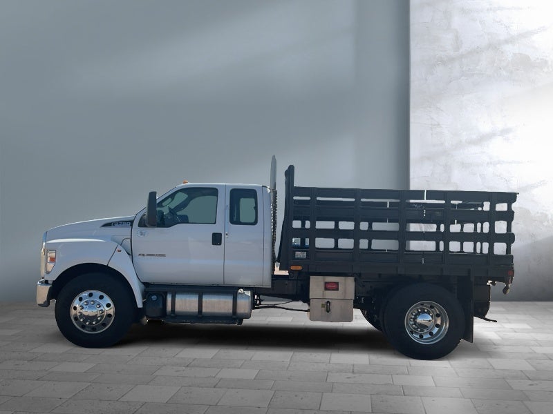 2021 Ford 550 NA