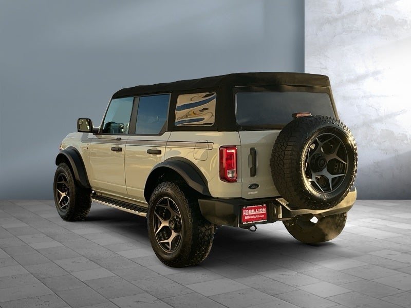 2021 Ford Bronco Base