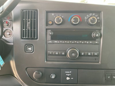 2026 GMC Savana Passenger LT