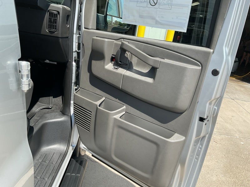 2026 GMC Savana Passenger LT