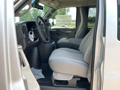 2026 GMC Savana Passenger LT