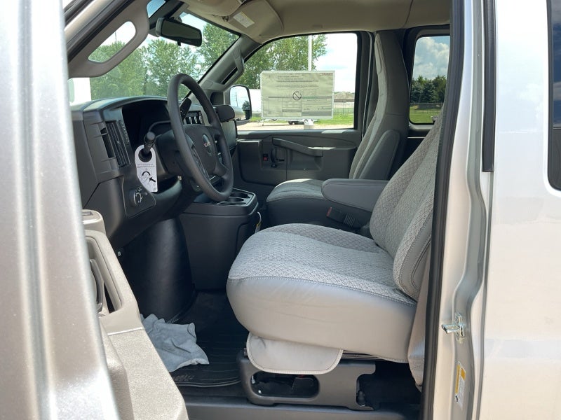 2026 GMC Savana Passenger LT