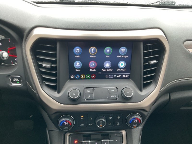 2023 GMC Acadia Denali
