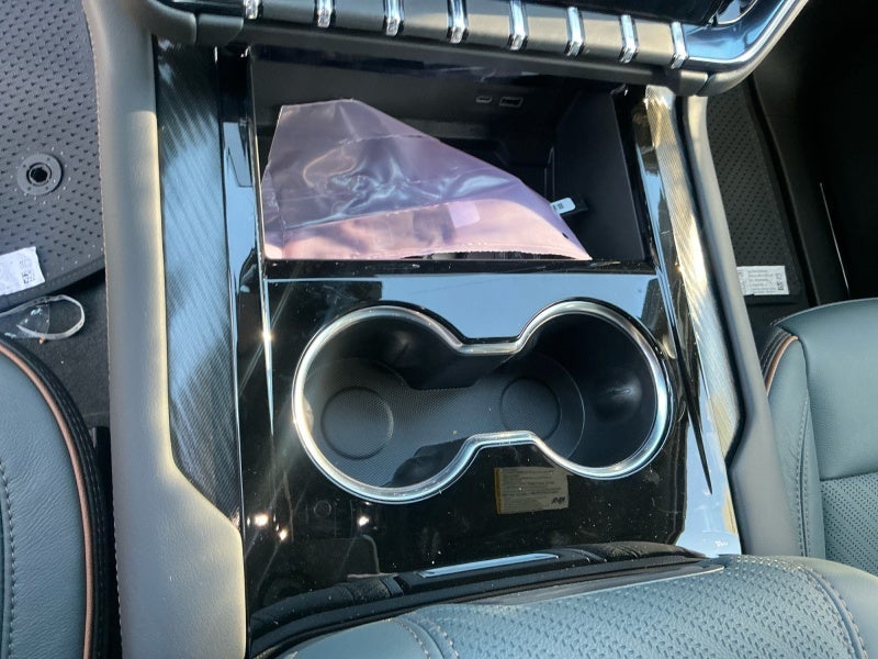2027 GMC Yukon AT4