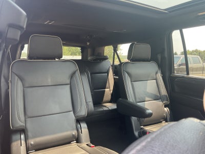 2022 GMC Yukon XL SLT