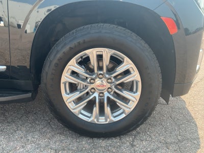 2022 GMC Yukon XL SLT