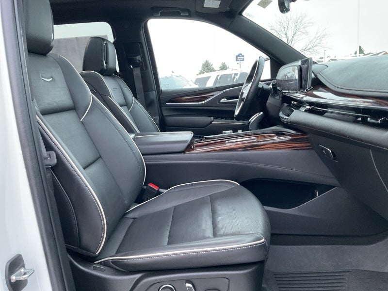 2024 Cadillac Escalade ESV Premium Luxury