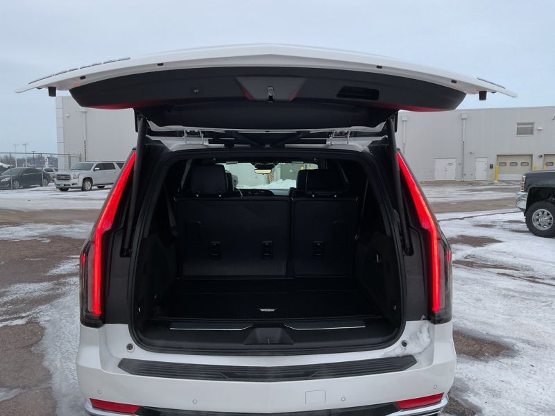 2024 Cadillac Escalade ESV Premium Luxury