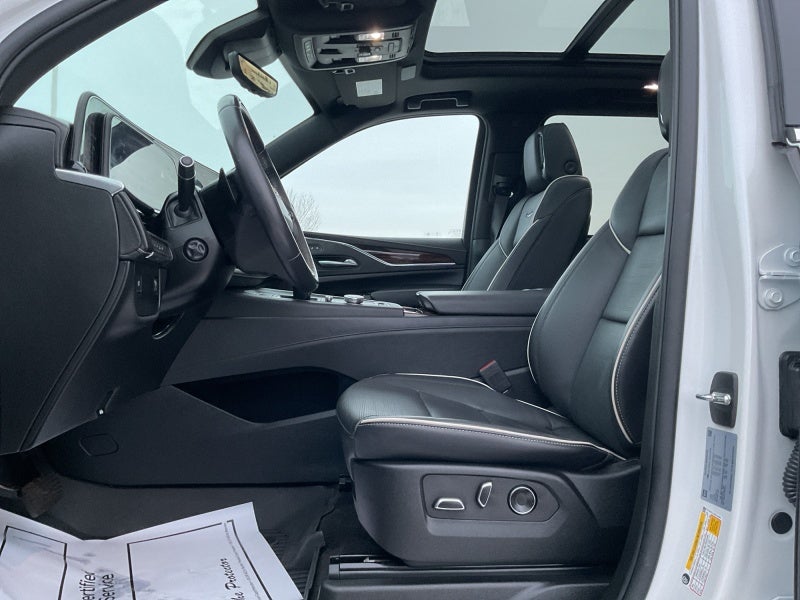 2024 Cadillac Escalade ESV Premium Luxury