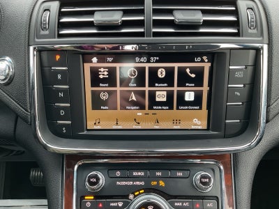 2019 Lincoln Continental Select