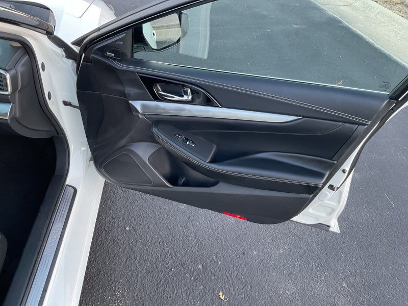 2023 Nissan Maxima SL