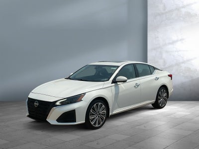 2024 Nissan Altima Platinum