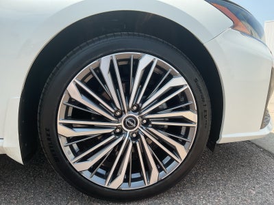 2024 Nissan Altima Platinum