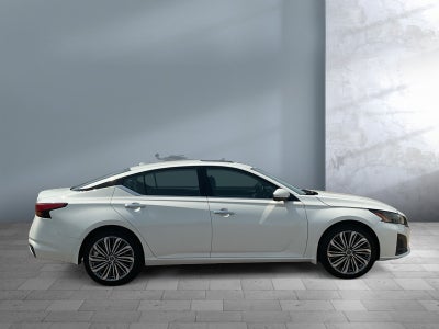 2024 Nissan Altima Platinum