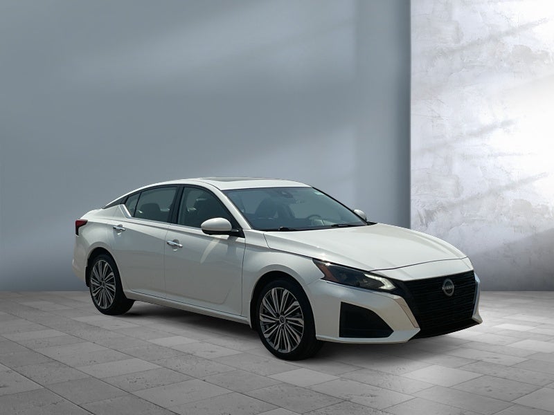 2024 Nissan Altima Platinum