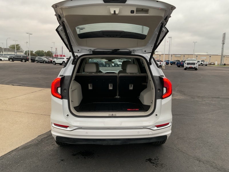 2023 GMC Terrain Denali