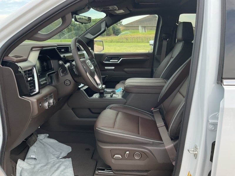 2026 GMC Sierra 1500 Denali - Photo 9