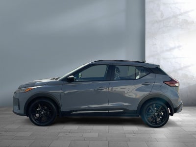 2023 Nissan Kicks SR
