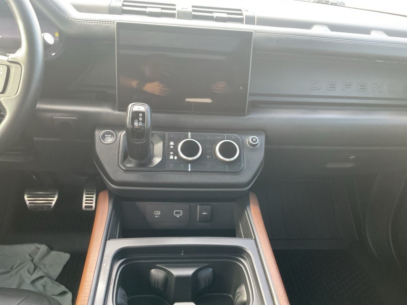2024 Land Rover Defender X